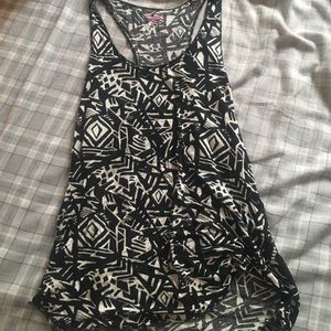 Geometric racer back