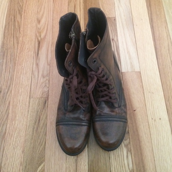 New Steve Madden Troopa Boot, Women size 10.5