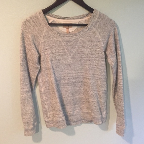 Aritzia Tops - Wilfred Free Pullover sweatshirt