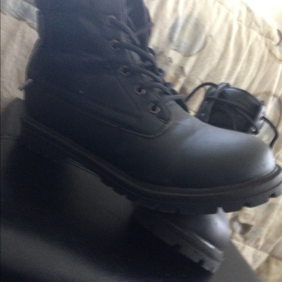 Heavy duty boots