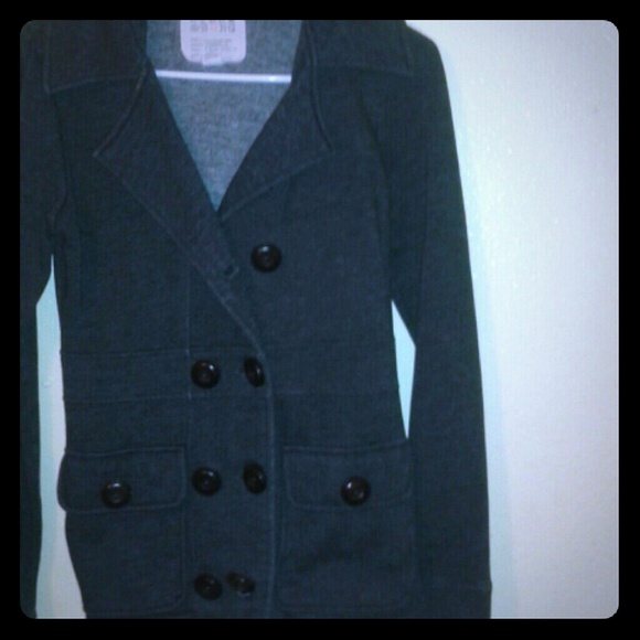 A FORM FITTING "BILLABONG " JACKET! ! - Picture 1 of 4
