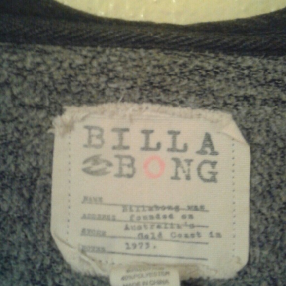 A FORM FITTING "BILLABONG " JACKET! ! - Picture 2 of 4