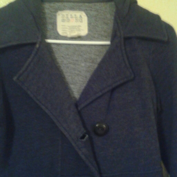 A FORM FITTING "BILLABONG " JACKET! ! - Picture 4 of 4