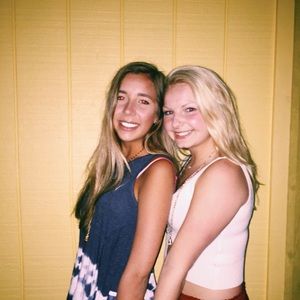 Meet your Posher, Abby