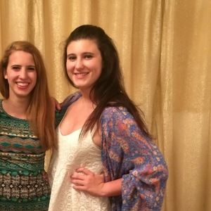 Meet your Posher, Lea