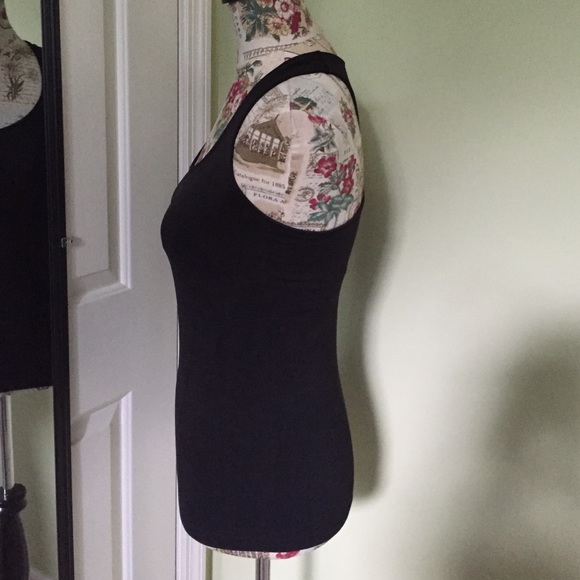 Athletic Essentials Active Shelf Bra Tank - Picture 2 of 4