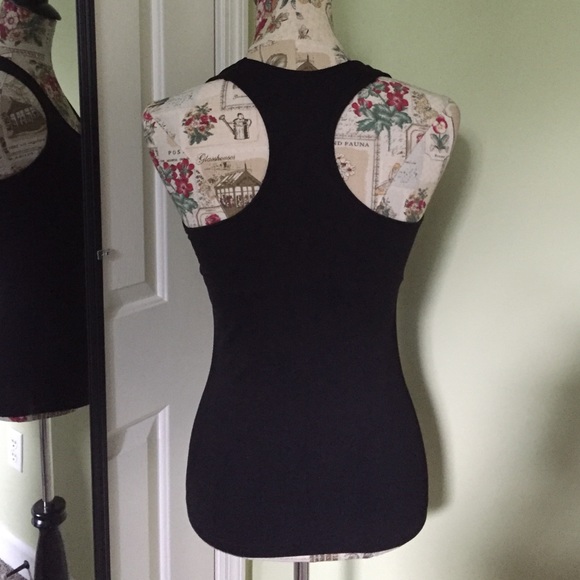 Athletic Essentials Active Shelf Bra Tank - Picture 3 of 4