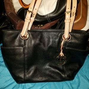 Michael kors tote