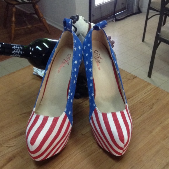 Shoes - 🚨SALE🚨🇺🇸HAPPY BIRTHDAY AMERICA 🇺🇸