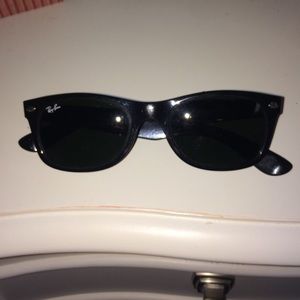 Ray Ban Wayfarer Sunglasses