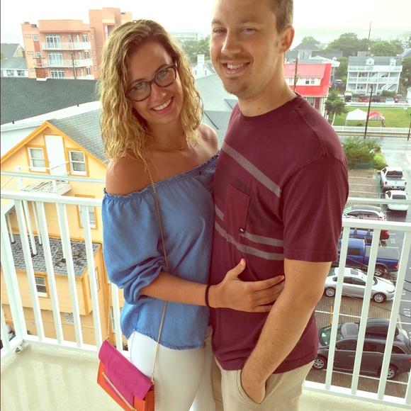 Meet your Posher, Casey - Picture 1 of 3