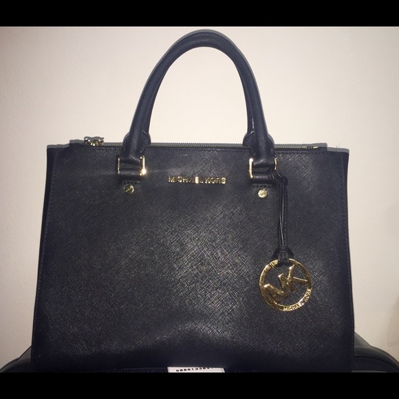Michael Kors Safiano Leather Bag & Matching Wallet