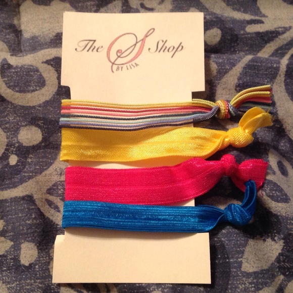 Accessories - Hair ties