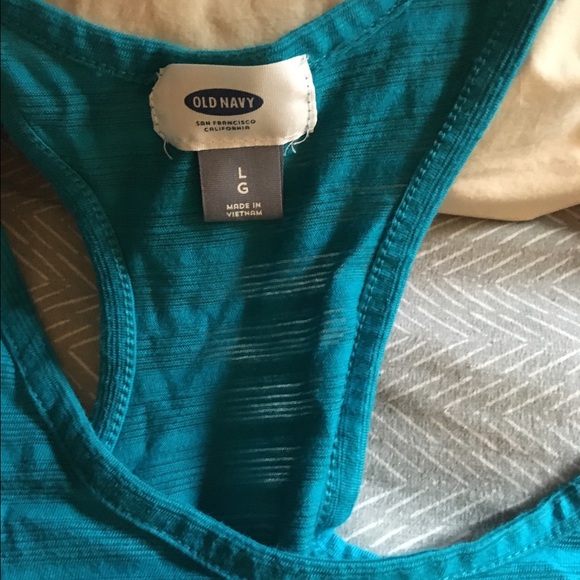Old navy tank - Picture 2 of 3