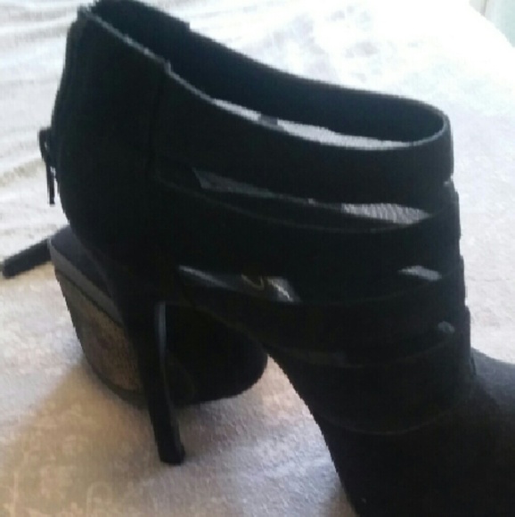 Jessica Simpson booties - Picture 2 of 3