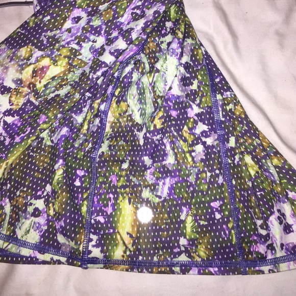 Lululemon Dancing warrior tank - Picture 2 of 4