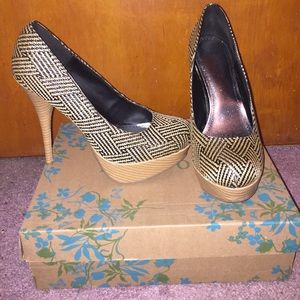 Black and Tan bamboo heels