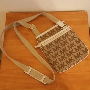 Small Michael Kors Crossbody