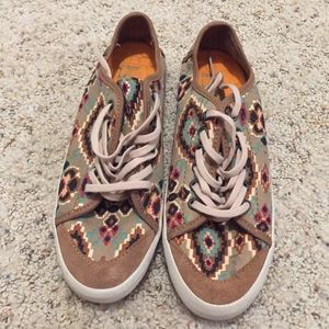 Aztec pattern vans shoes