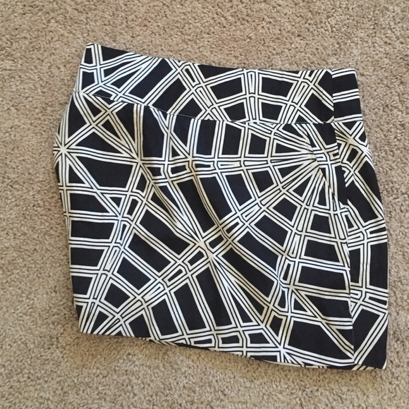 Business or casual pattern skirt