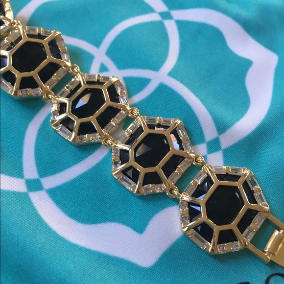 Beautiful Luxe Linda Tennis bracelet - do not buy