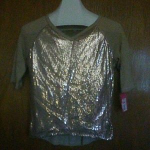 NWT 3/4 sleeve v neck