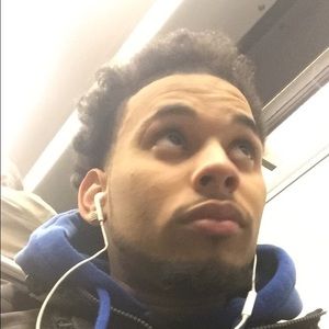 Meet your Posher, Jairol
