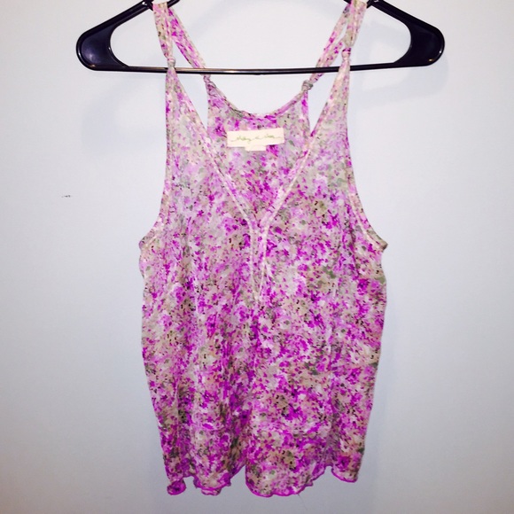 URBAN OUTFITTERS flowy floral top 💐