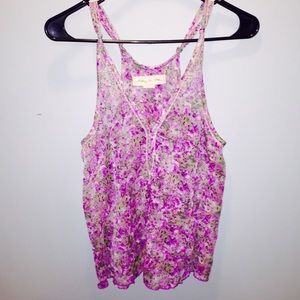 URBAN OUTFITTERS flowy floral top 💐