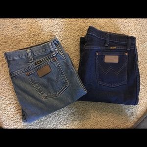 Men's 36 x 32  Wrangler Jeans ! Set of 2