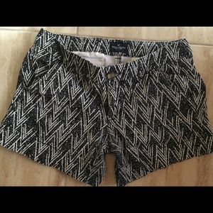 American Eagle Midi Stretch shorts
