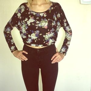 Long sleeved crop top