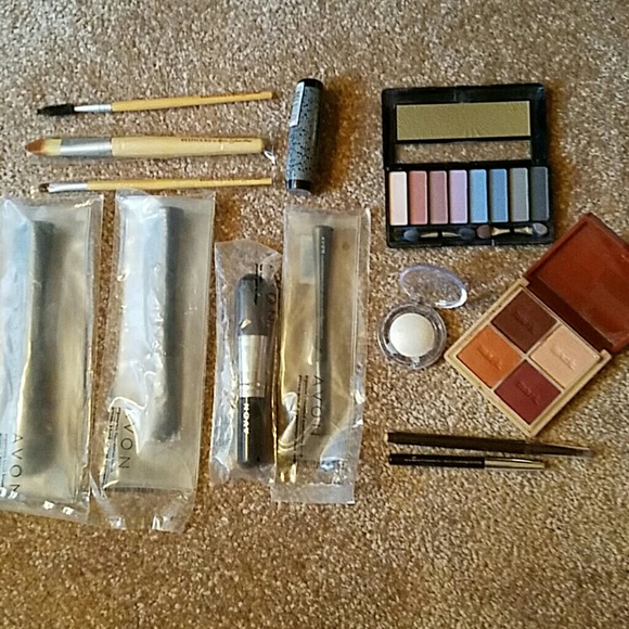 Avon Other - Miscellaneous.  makeup and new brushes