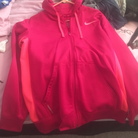 Nike pink jacket - Picture 1 of 3