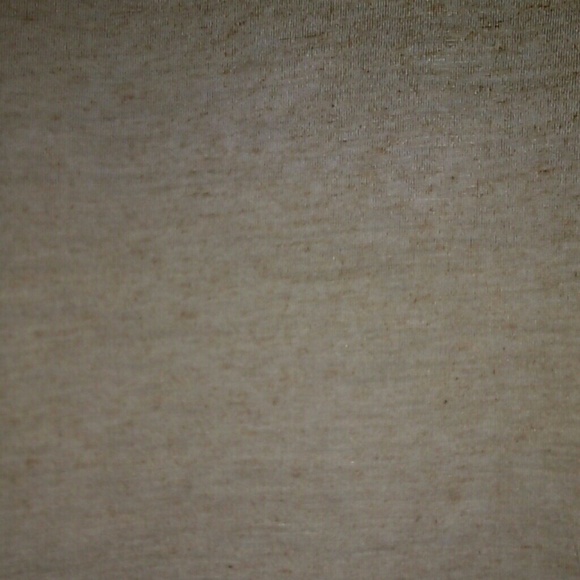 Cute v neck - Picture 2 of 2