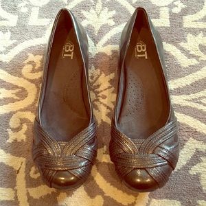 Classy slate grey flats