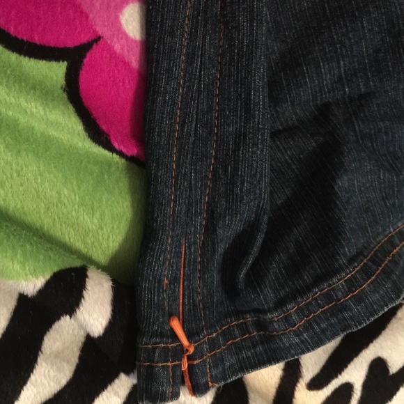 Printed halter top - Picture 3 of 3