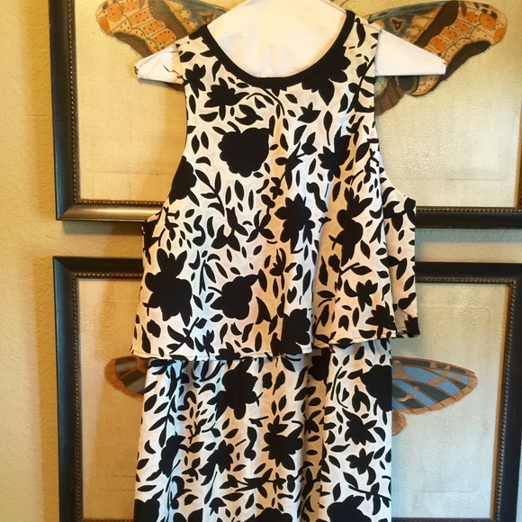 Ann Taylor Loft black white and cream dress size 4
