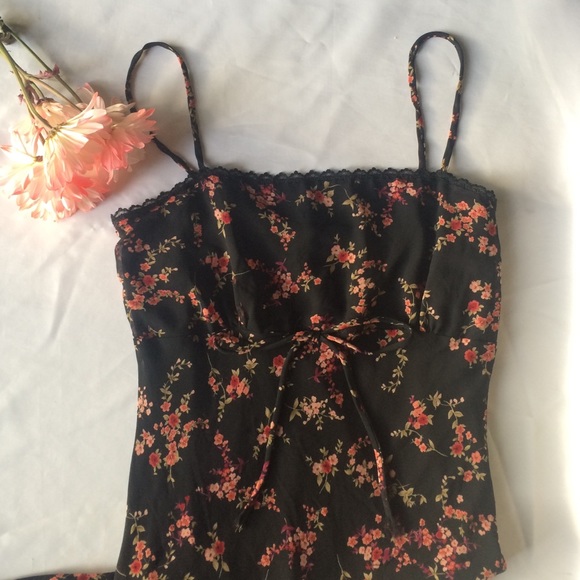 XXI Forever 21  Dresses & Skirts - XXI floral black dress with peach flowers