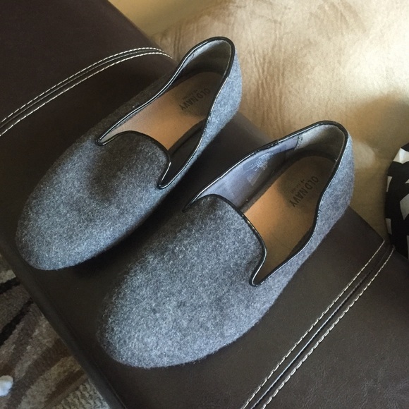 🎉🎉🎉adorable loafer like slip ons🎉🎉