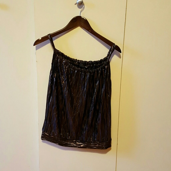 Shirt - Picture 2 of 4