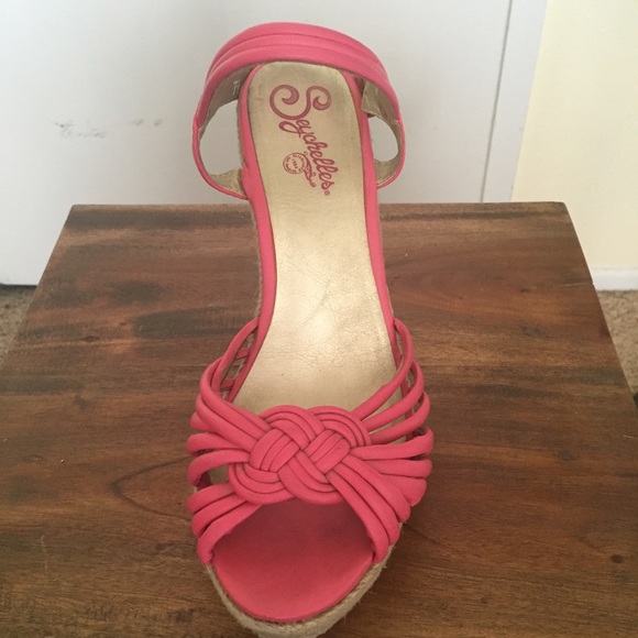 Seychelles Wedges - Picture 2 of 2