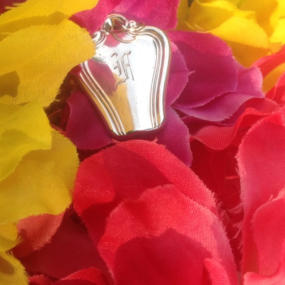 "F" is for Frieda or Flower lovers pendant - Picture 1 of 4