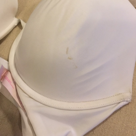 Victoria's Secret Bra - Picture 4 of 4