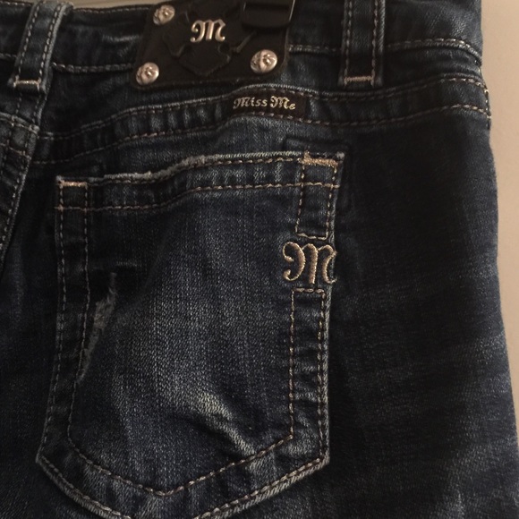 Miss Me Denim - EUC Miss Me Boyfriend Capri