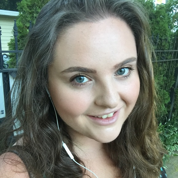 Meet your Posher, Natasha