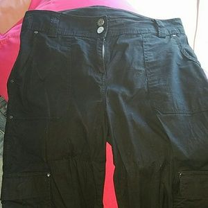 Black Cotton Cropped Cargo Pant