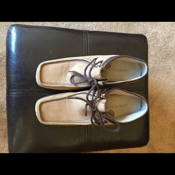 Perfect for fall! AEROSOLES LAND SHAKE
