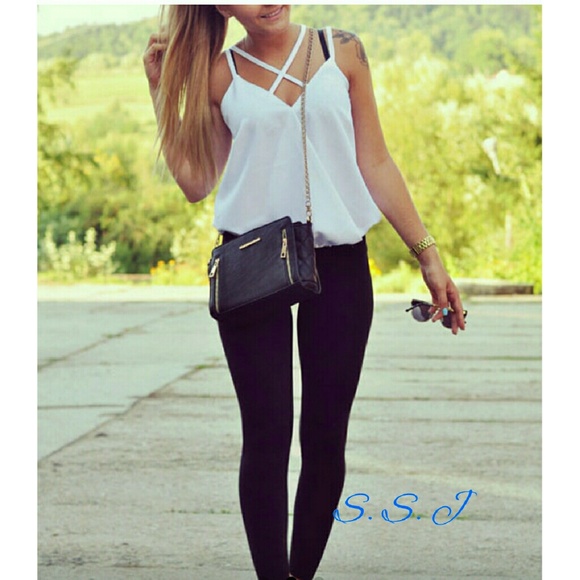 boutique Tops - White bandage casual tank