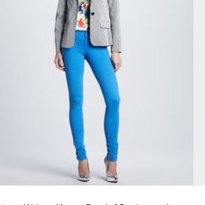 Alice and Olivia skinny jeans in blue never worn